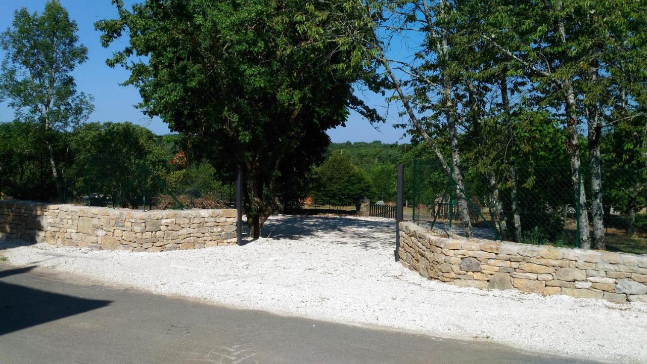 Le Logis Du Foirail Appartement Saint-Projet  Buitenkant foto